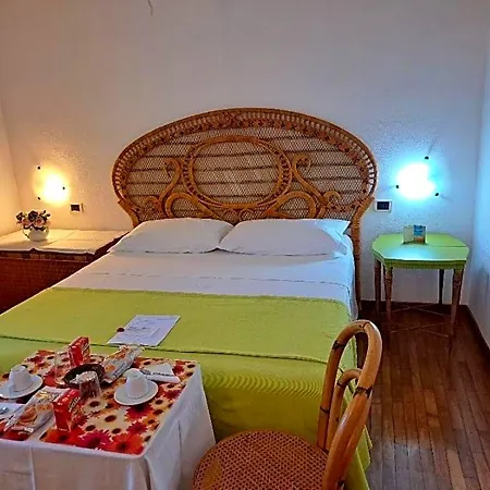 Il Profumo Di Ginestre 3* Olbia