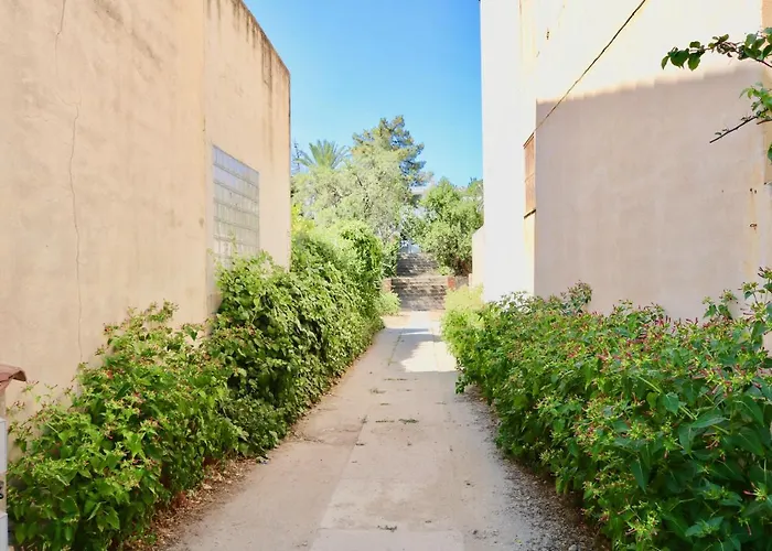 Il Profumo Di Ginestre Bed & Breakfast 3*